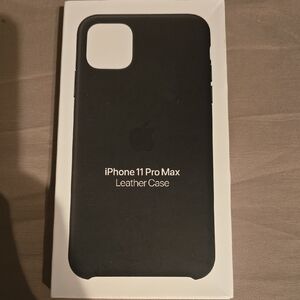 Apple iPhone 11 Pro Max Leather Case - Midnight Black